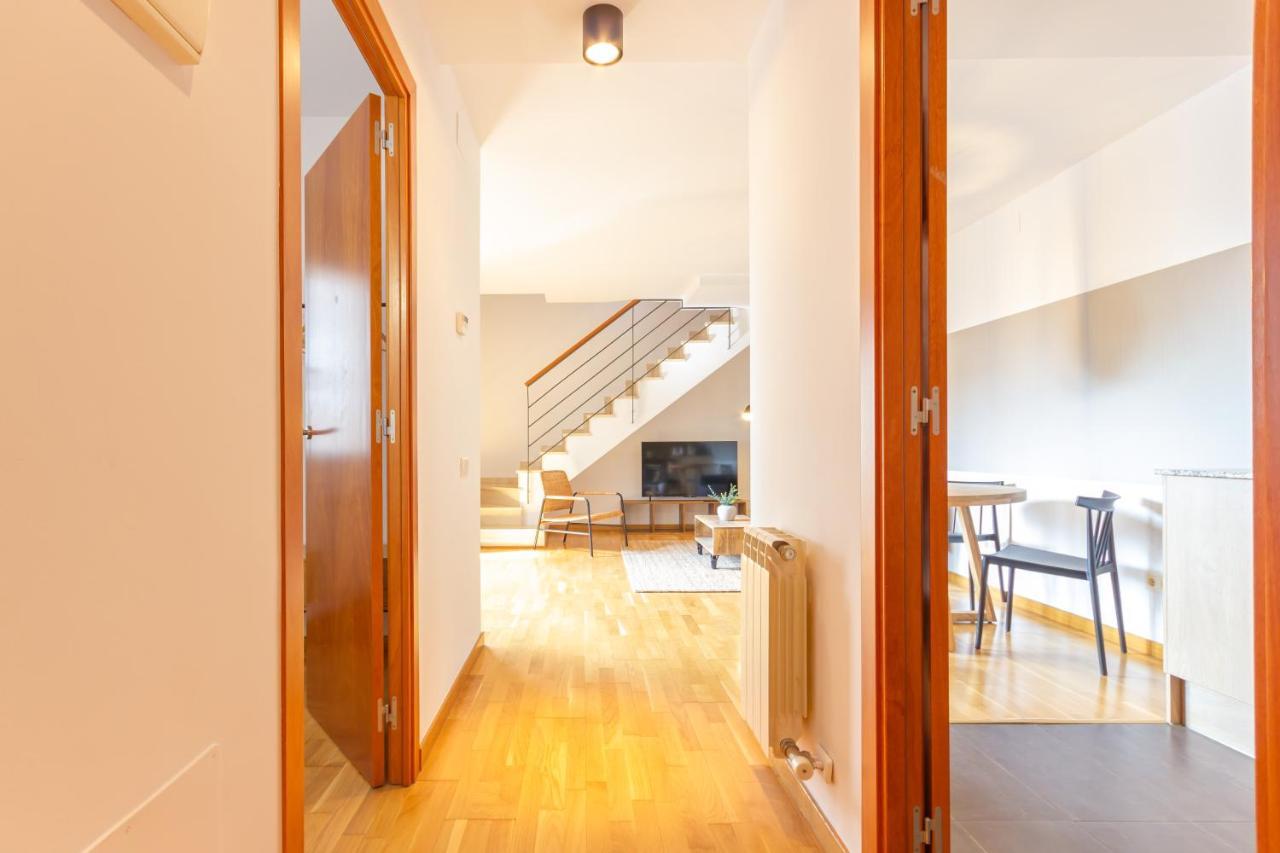 Elegante Duplex En Terrassa, Barcelona Apartment Exterior foto