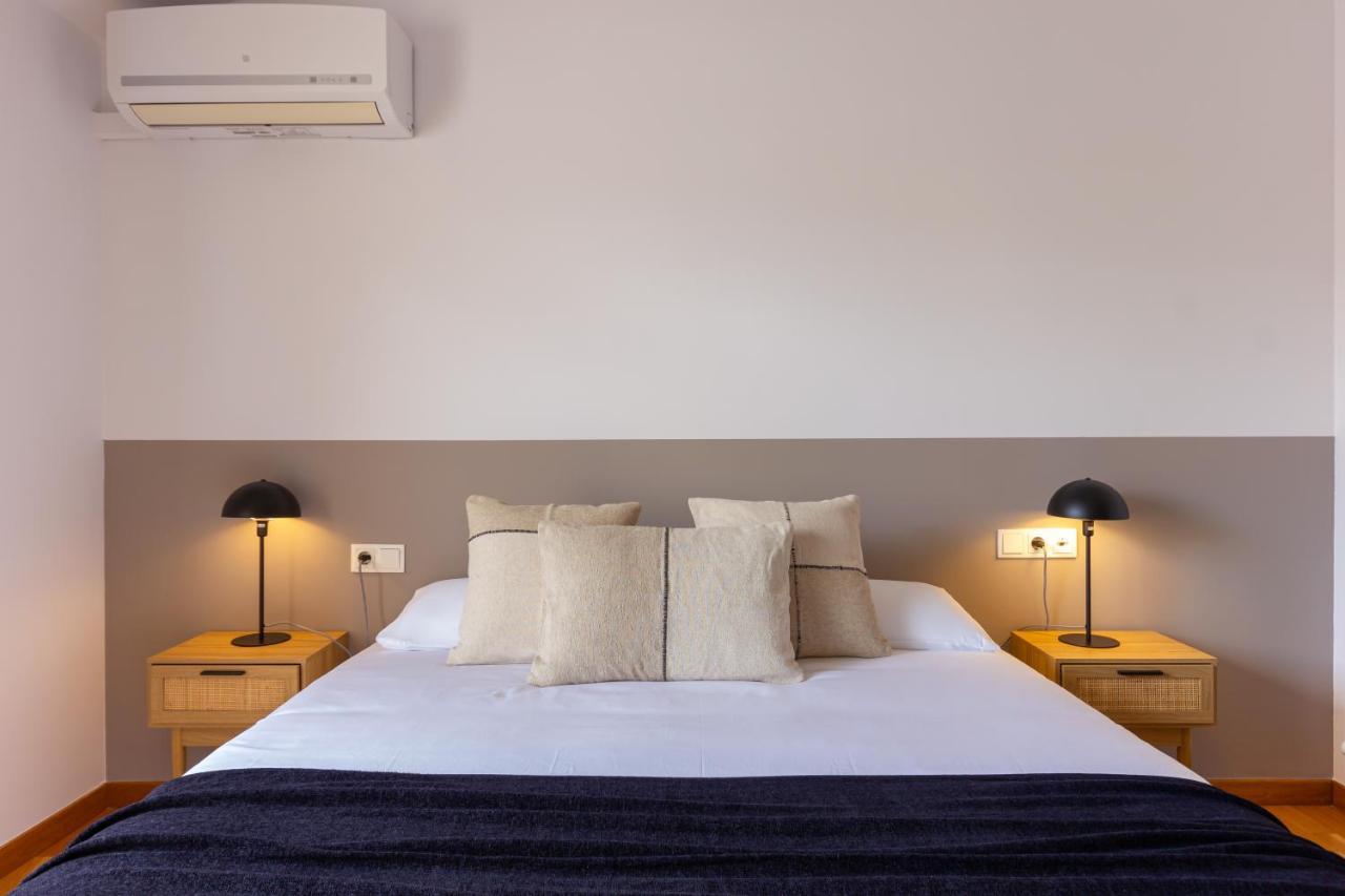 Elegante Duplex En Terrassa, Barcelona Apartment Exterior foto