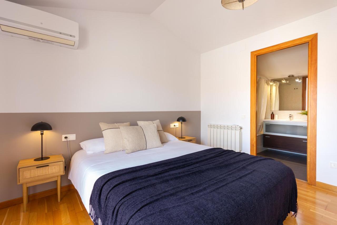 Elegante Duplex En Terrassa, Barcelona Apartment Exterior foto