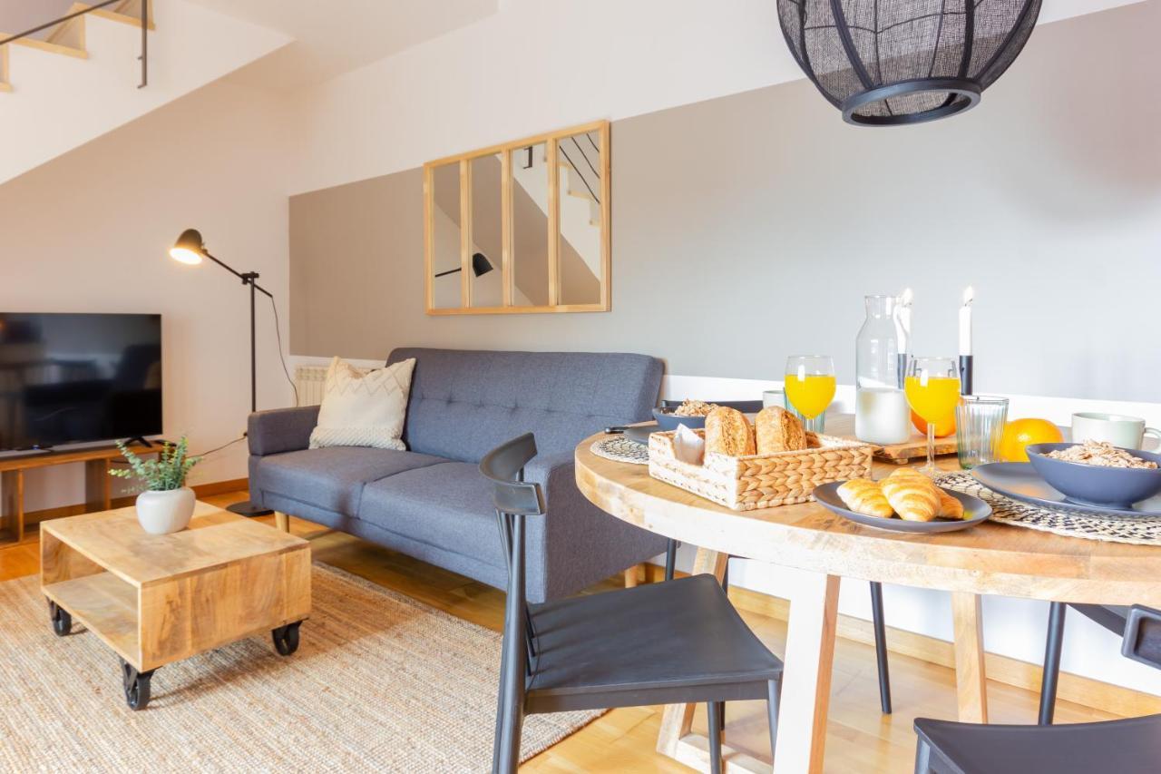 Elegante Duplex En Terrassa, Barcelona Apartment Exterior foto